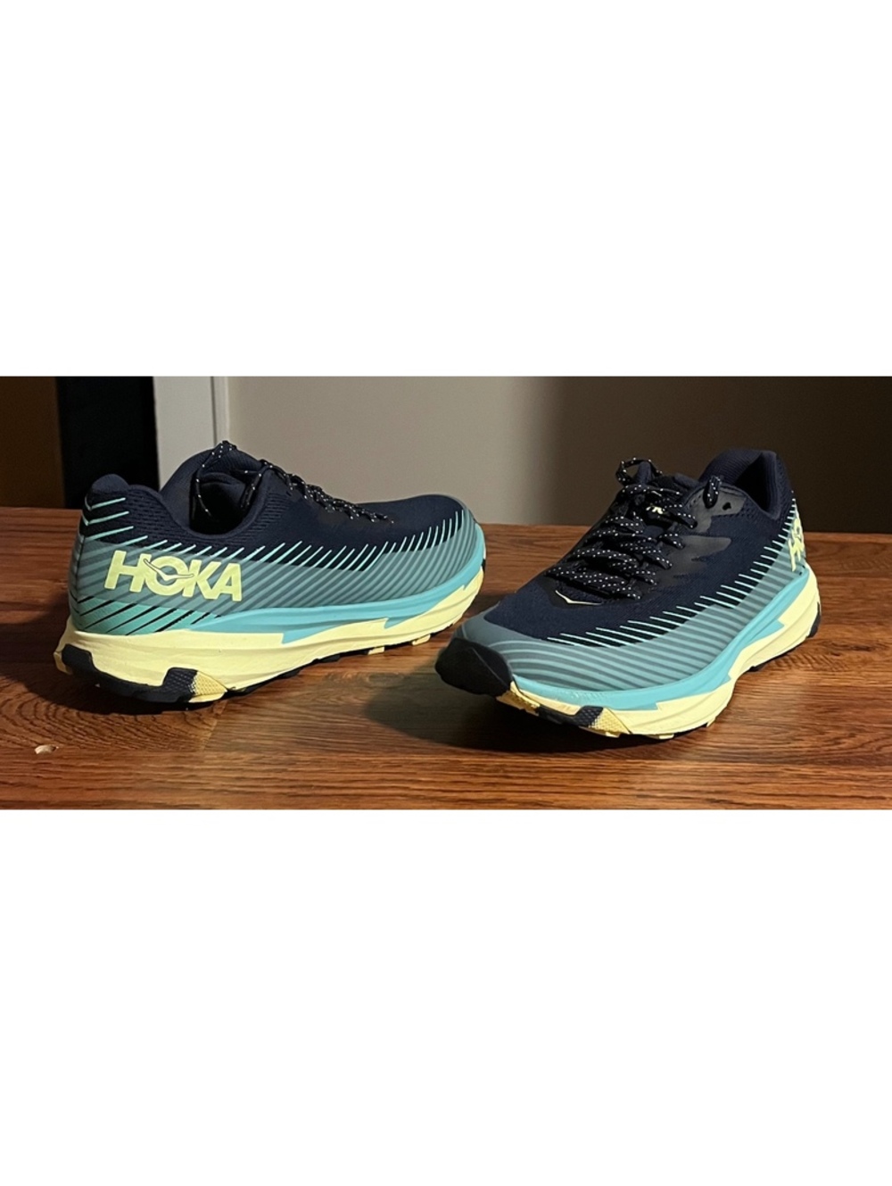 Hoka One One W Torrent 2 Running Shoes Size 9 US